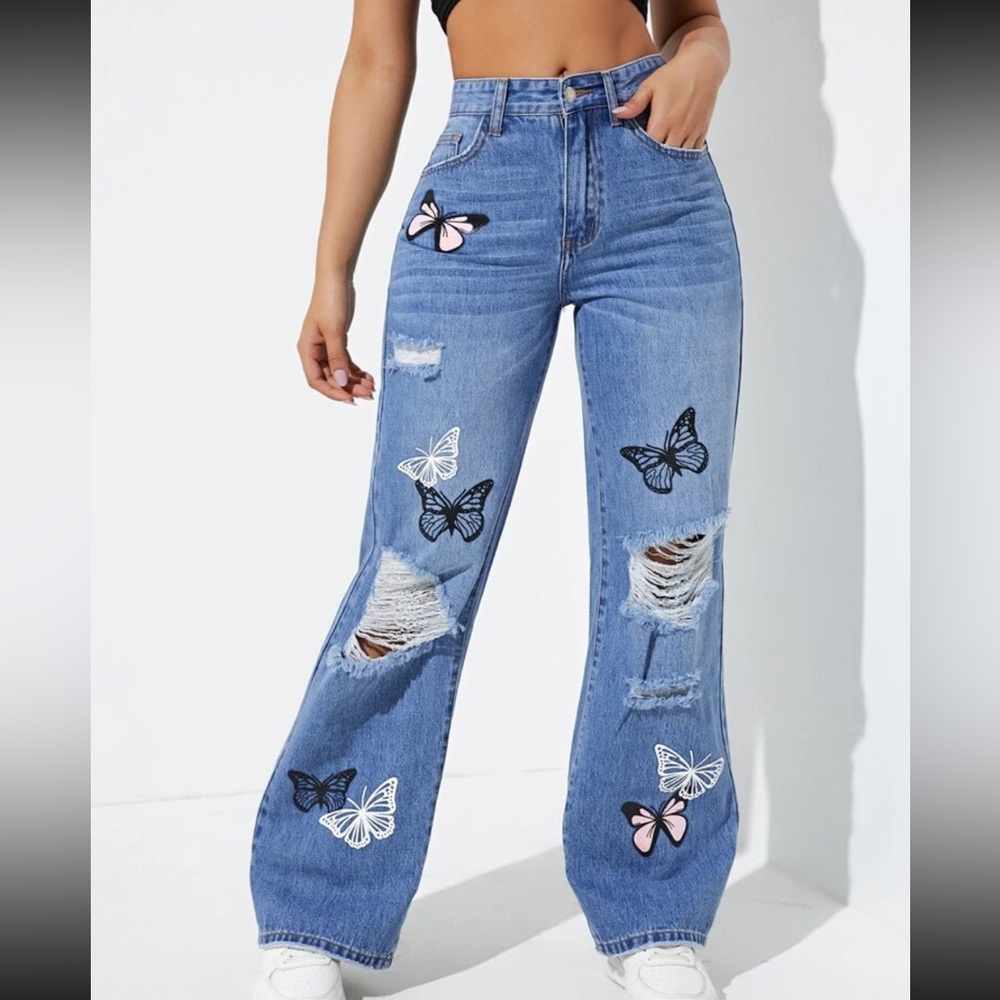 Butterfly Ripped Mom Jeans - Picture 2 of 5